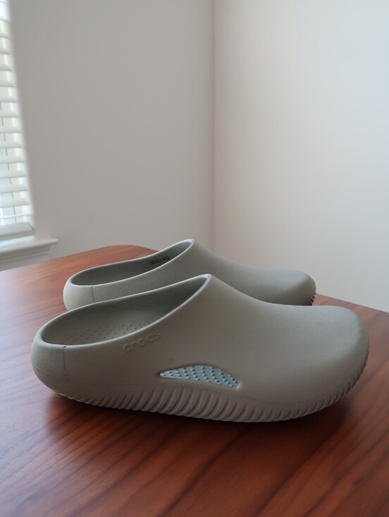 CROCS Shoes - Crocs Unisex Adult-Mellow Recovery Clogs